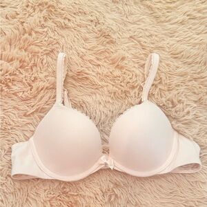 Victoria’s Secret nude bra